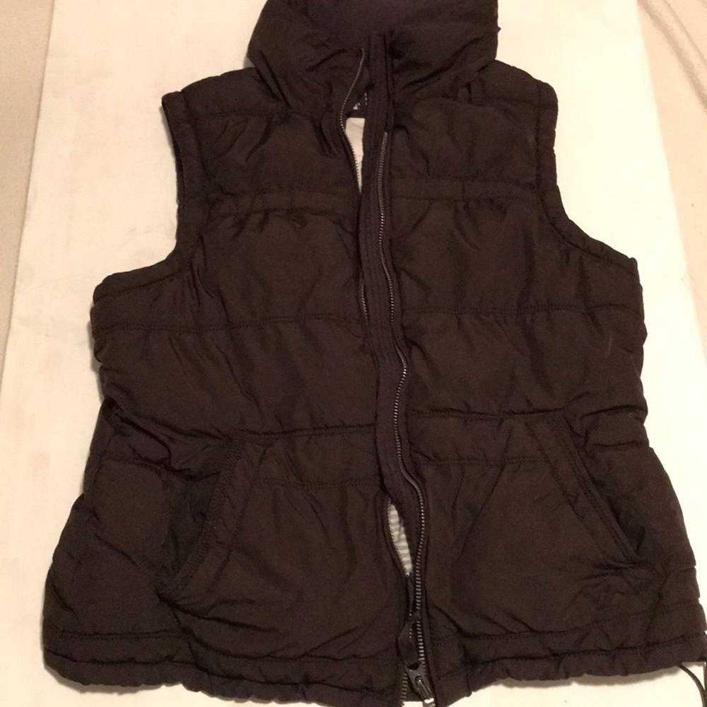 Medium Women’s Puffer Vest